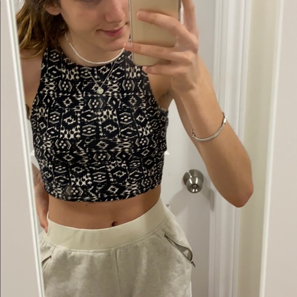 hollister crop top - Picture 3 of 4